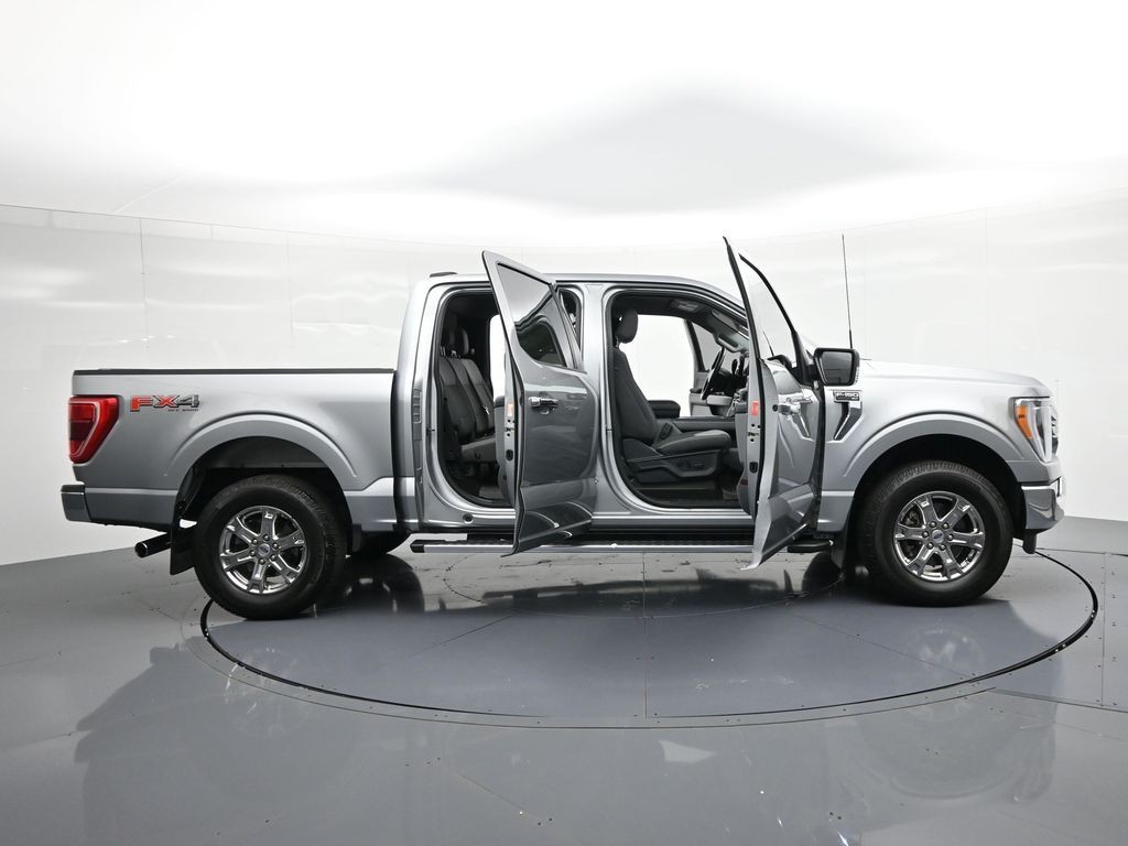 Ford F-150 Vehicle Full-screen Gallery Image 23