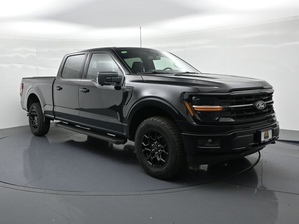 Ford F-150 Vehicle Full-screen Gallery Image 4