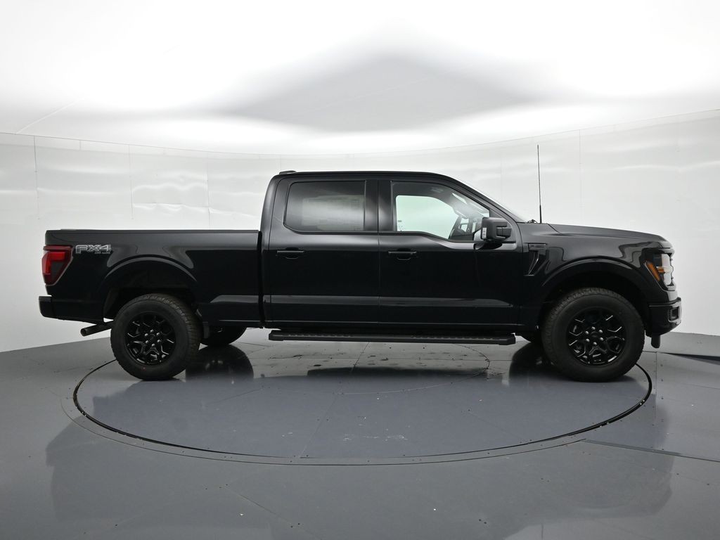 Ford F-150 Vehicle Full-screen Gallery Image 5
