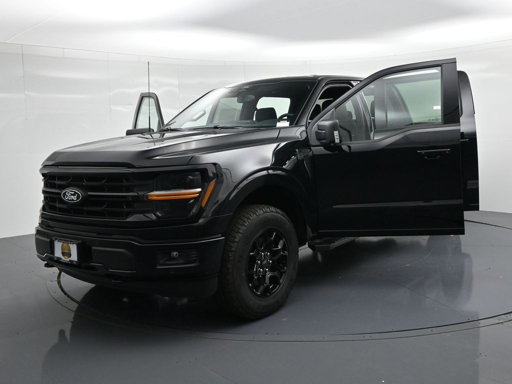 Ford F-150 Vehicle Full-screen Gallery Image 27