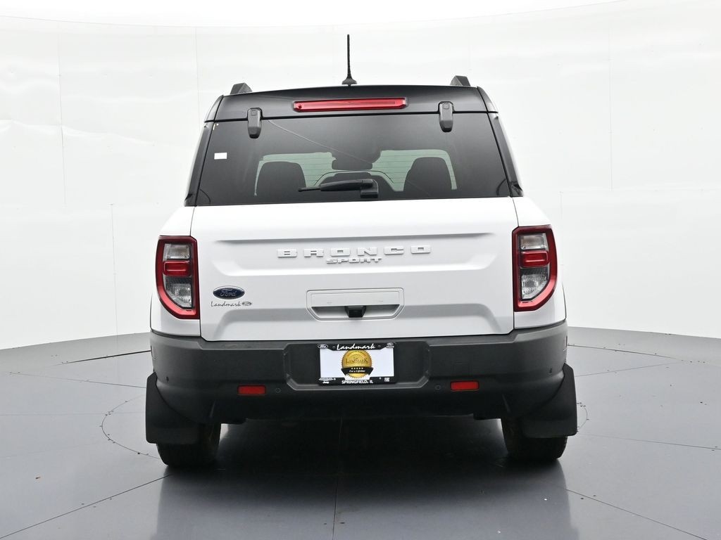 Ford Bronco Sport Vehicle Full-screen Gallery Image 07