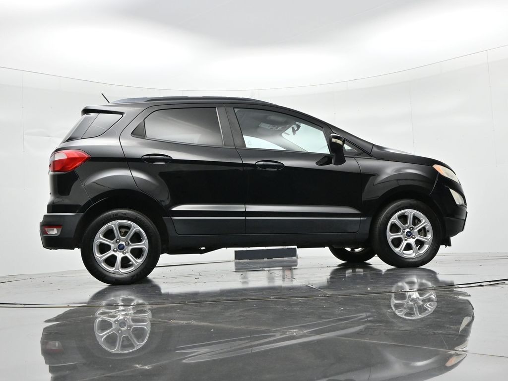 Ford EcoSport Vehicle Full-screen Gallery Image 22