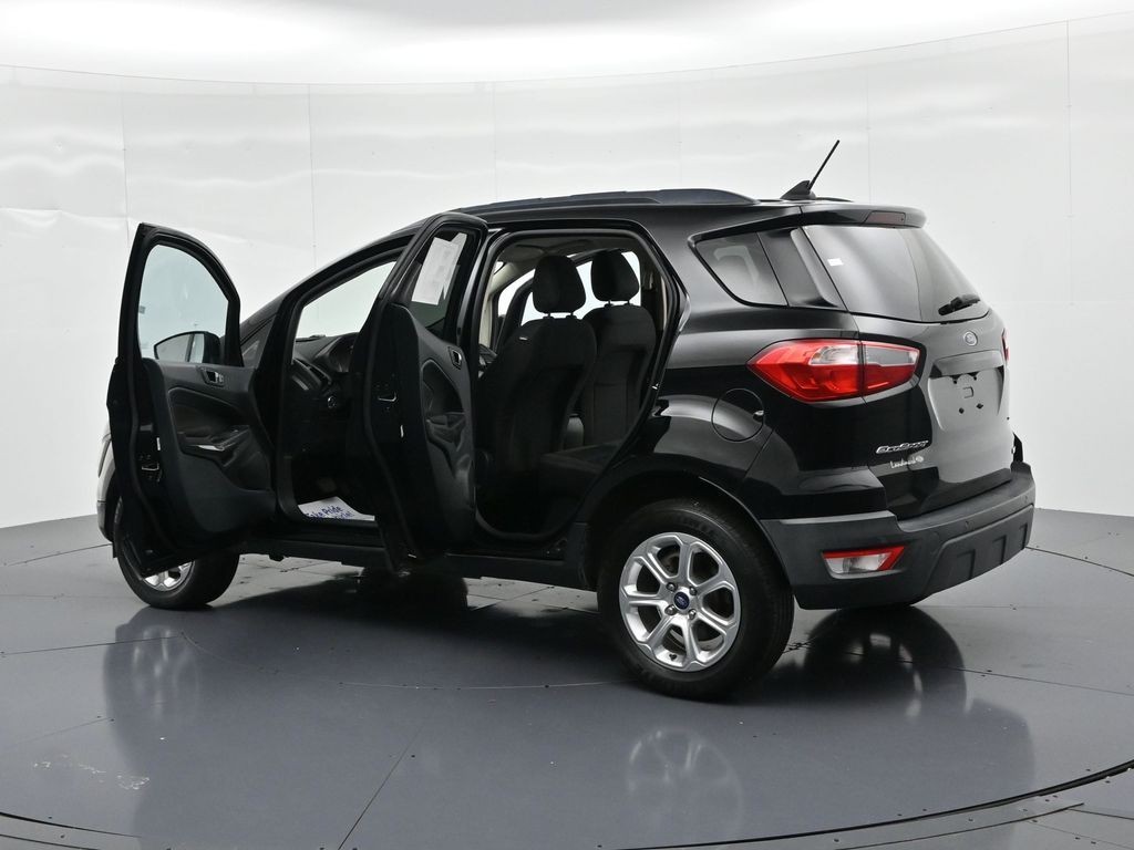 Ford EcoSport Vehicle Full-screen Gallery Image 24
