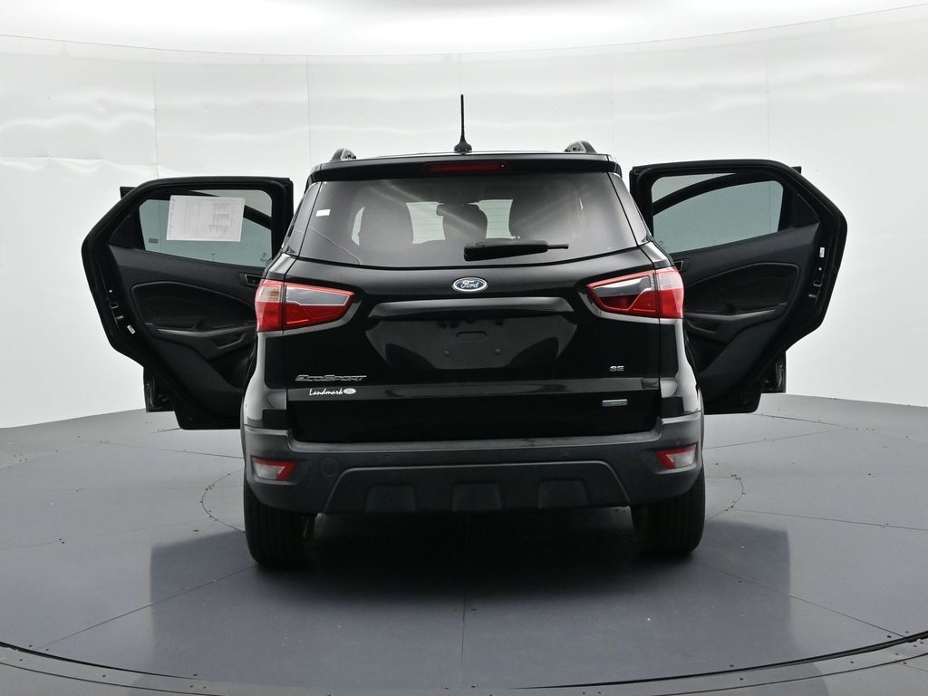 Ford EcoSport Vehicle Full-screen Gallery Image 26