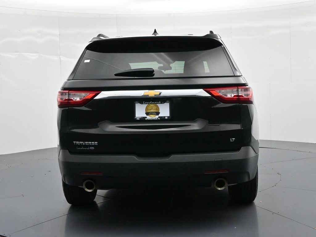 Chevrolet Traverse Vehicle Full-screen Gallery Image 7
