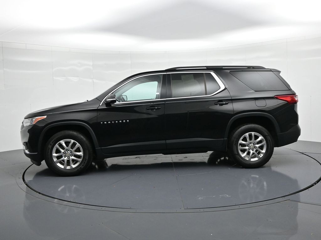 Chevrolet Traverse Vehicle Full-screen Gallery Image 9