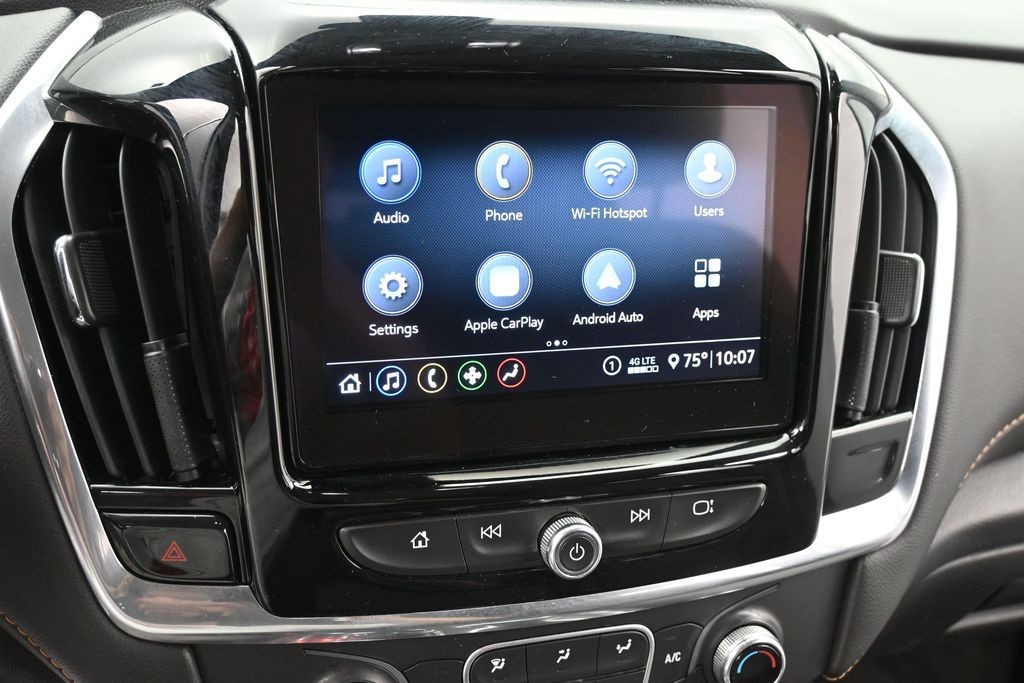 Chevrolet Traverse Vehicle Full-screen Gallery Image 10