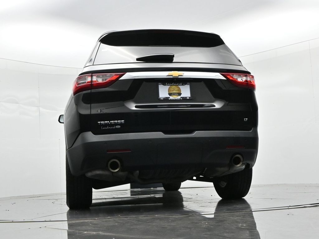 Chevrolet Traverse Vehicle Full-screen Gallery Image 19