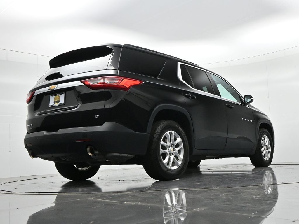 Chevrolet Traverse Vehicle Full-screen Gallery Image 20