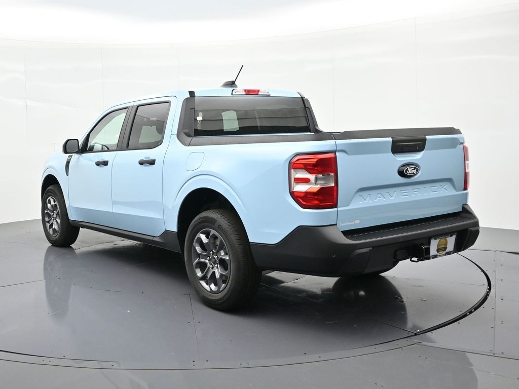 Ford Maverick Vehicle Full-screen Gallery Image 8