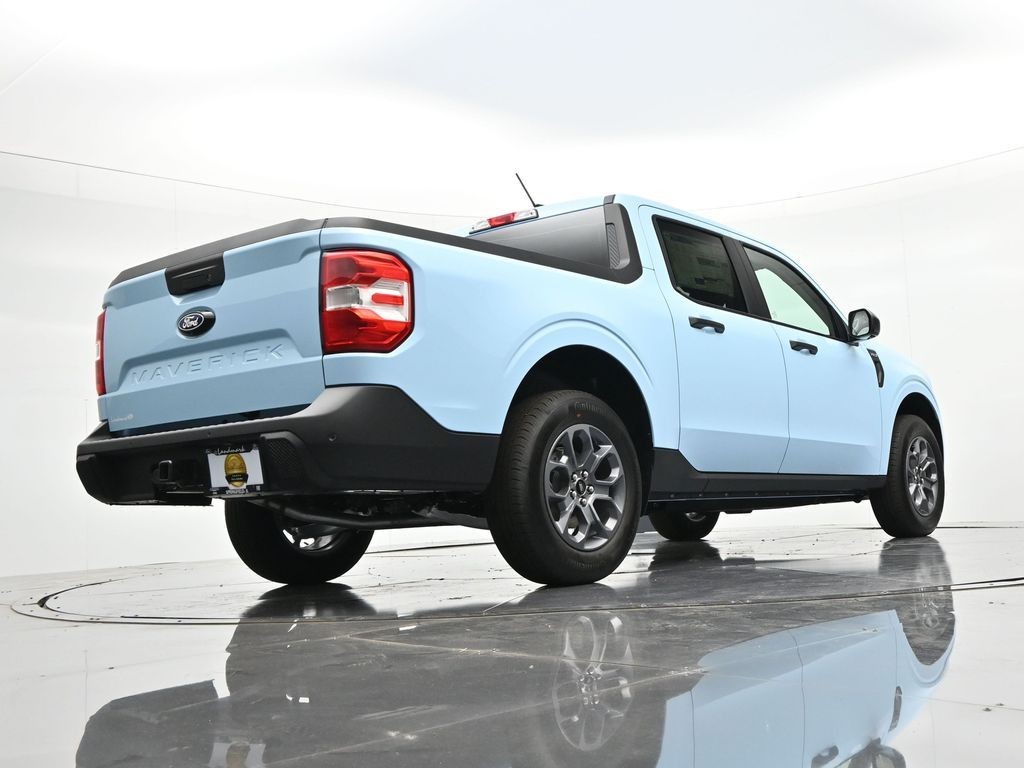 Ford Maverick Vehicle Full-screen Gallery Image 22