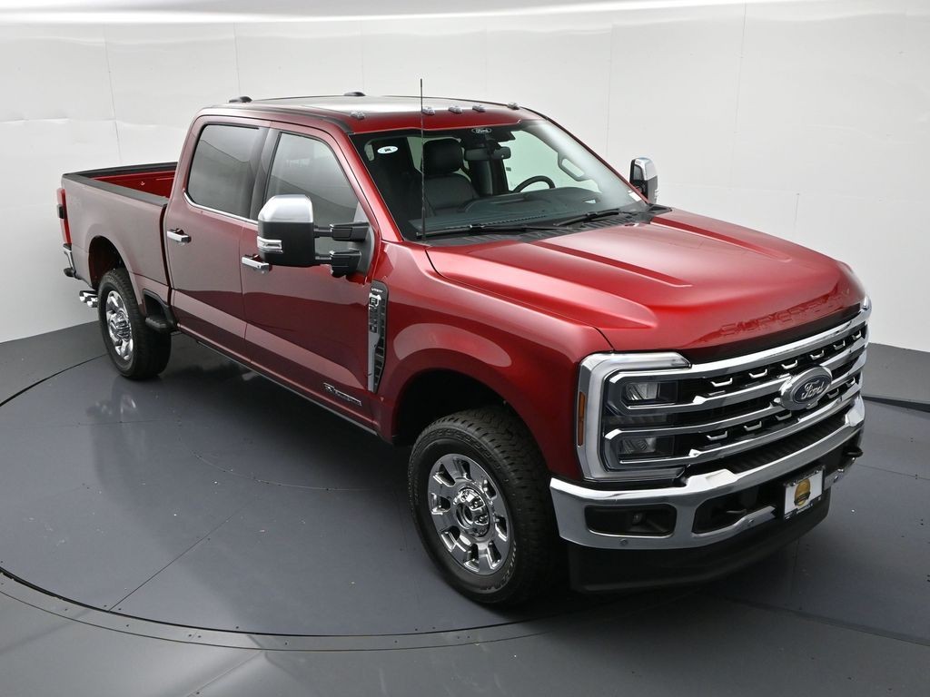 Ford F-250SD Vehicle Full-screen Gallery Image 18