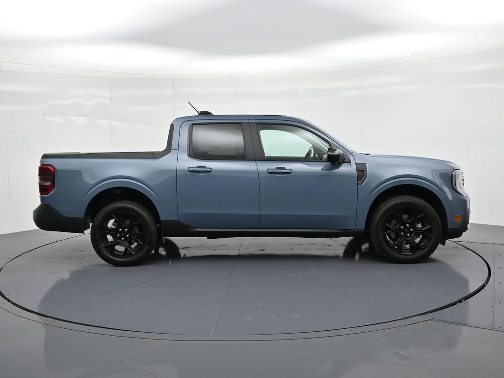 Ford Maverick Vehicle Full-screen Gallery Image 5