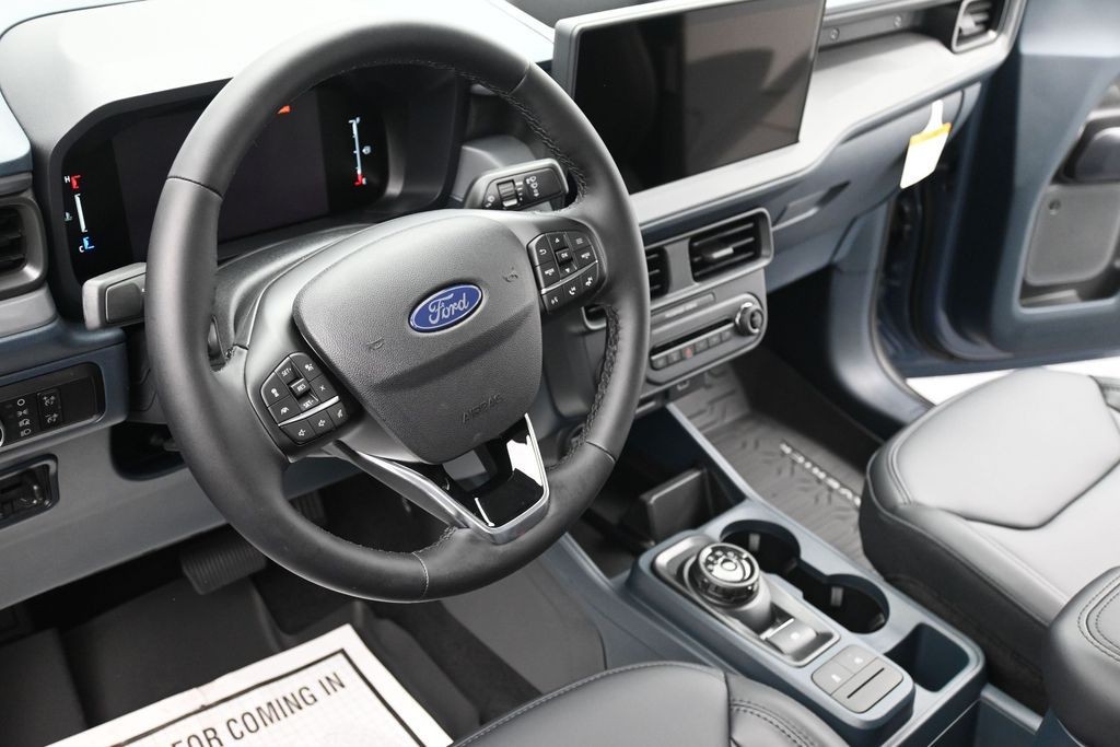 Ford Maverick Vehicle Full-screen Gallery Image 15
