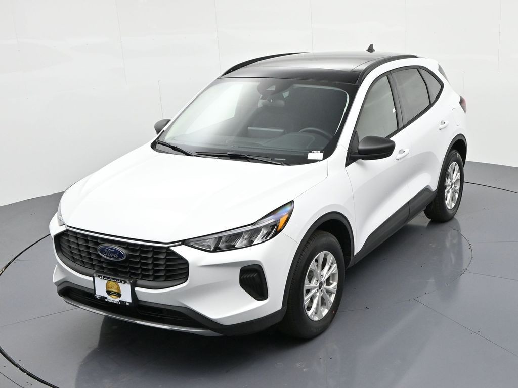 Ford Escape Vehicle Full-screen Gallery Image 22
