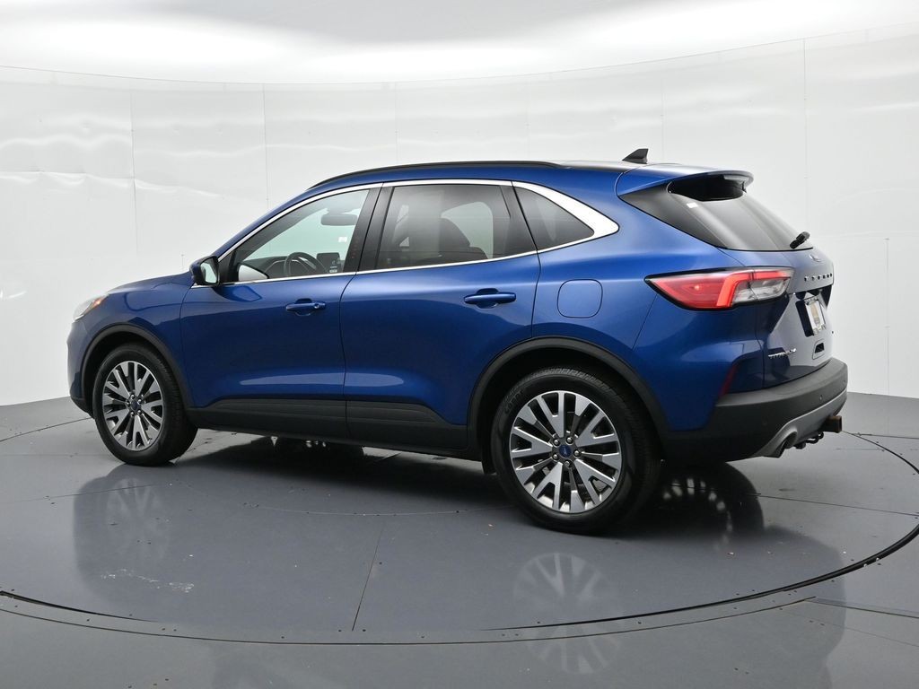 Ford Escape Vehicle Full-screen Gallery Image 4