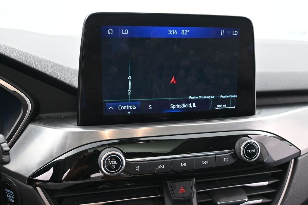 Ford Escape Vehicle Full-screen Gallery Image 10