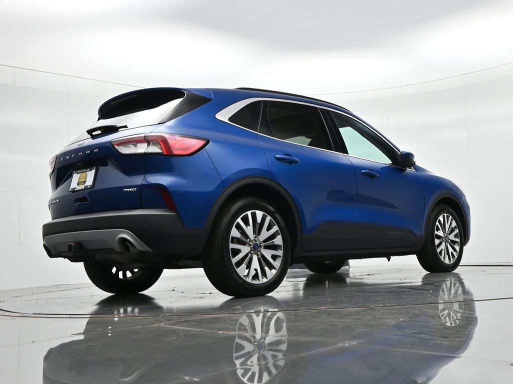 Ford Escape Vehicle Full-screen Gallery Image 21