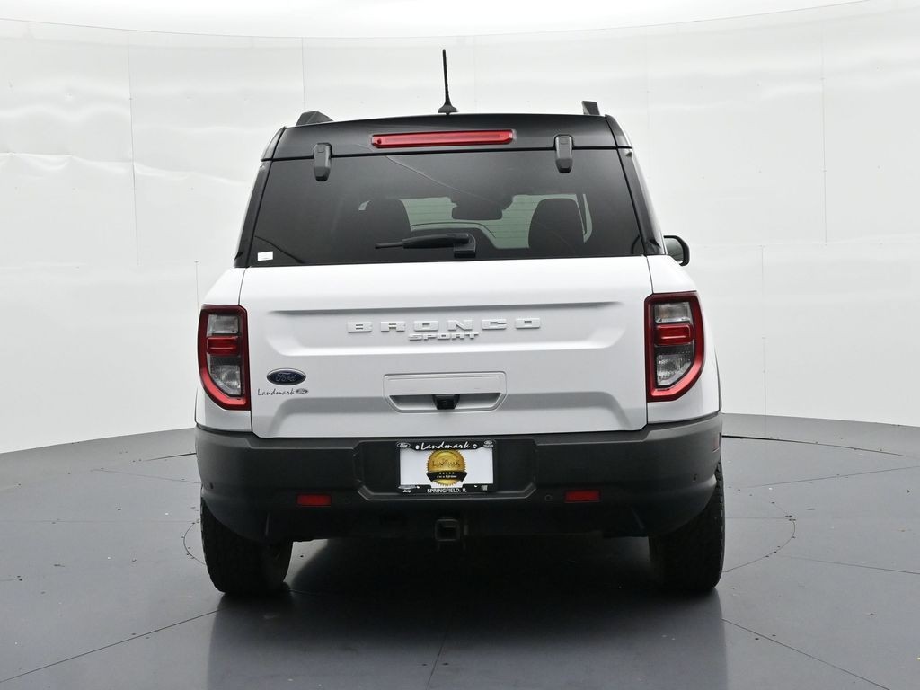 Ford Bronco Sport Vehicle Full-screen Gallery Image 7