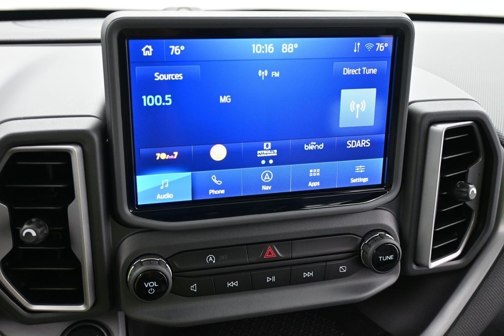Ford Bronco Sport Vehicle Full-screen Gallery Image 10