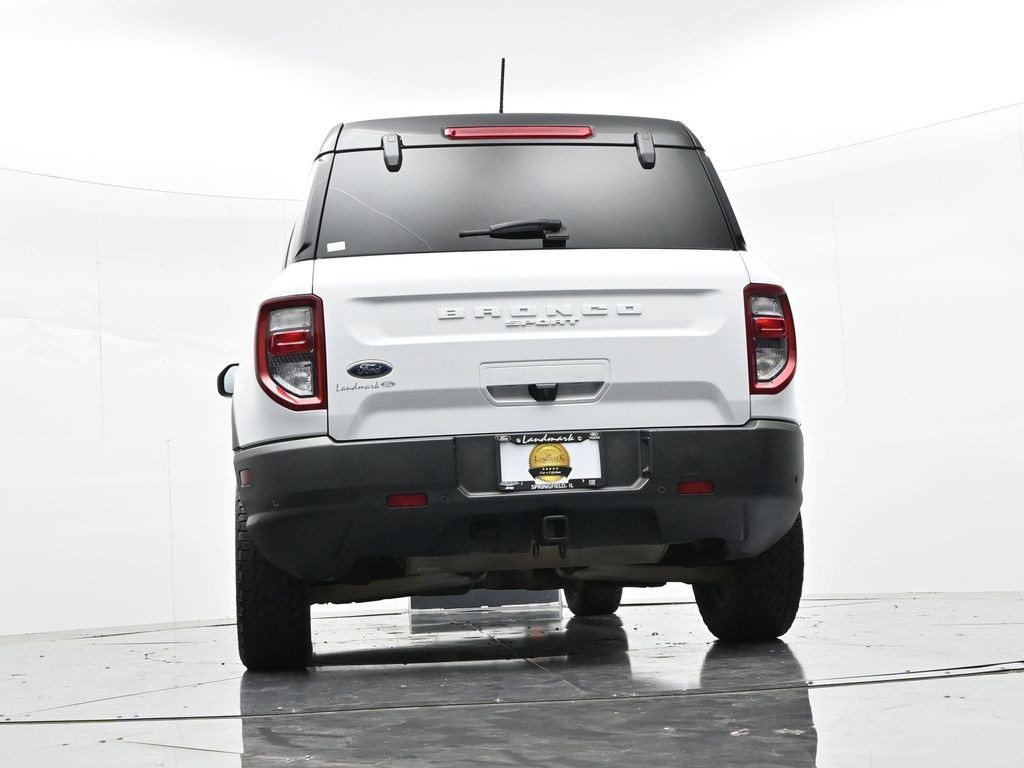 Ford Bronco Sport Vehicle Full-screen Gallery Image 21