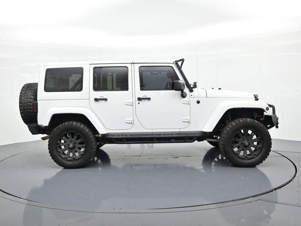Jeep Wrangler Unlimited Vehicle Full-screen Gallery Image 5
