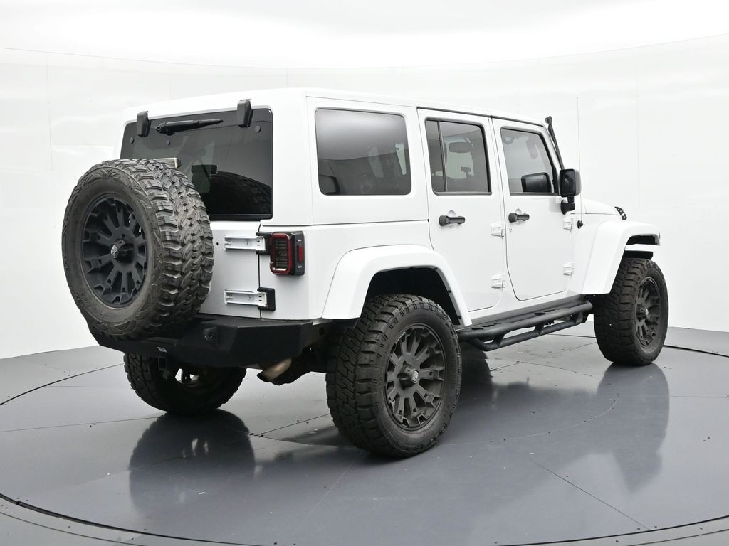 Jeep Wrangler Unlimited Vehicle Full-screen Gallery Image 6
