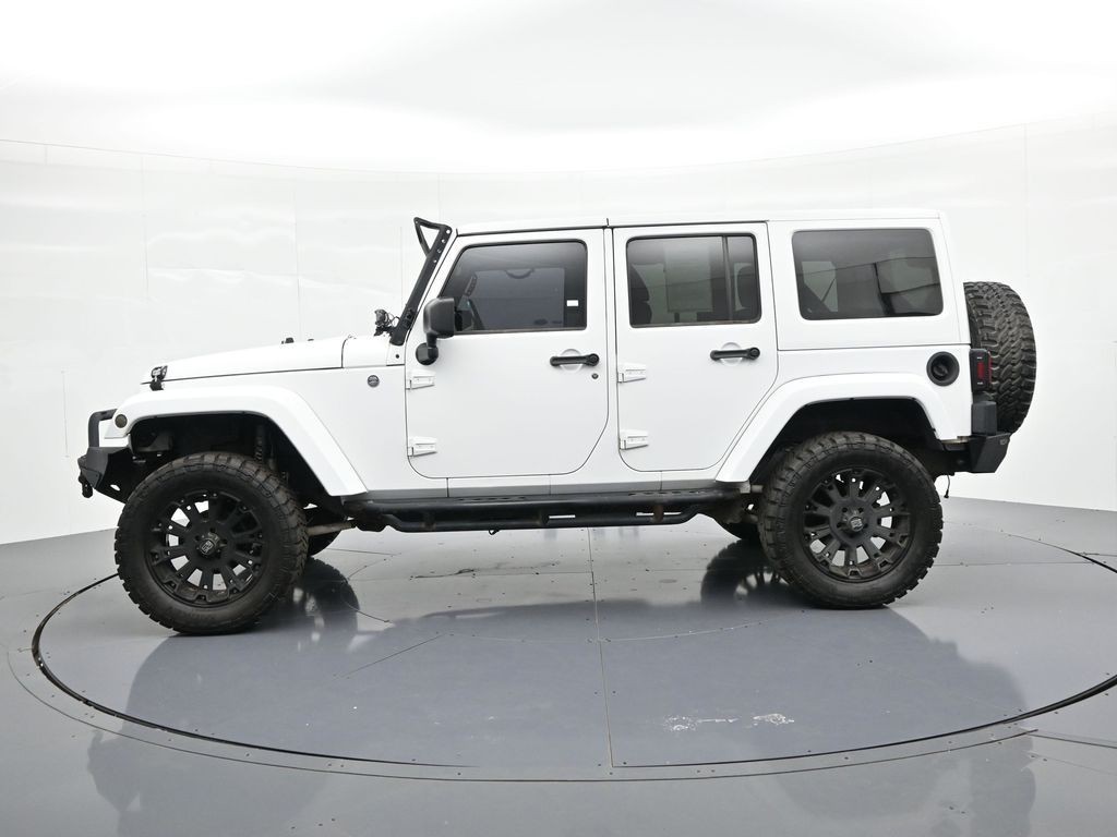 Jeep Wrangler Unlimited Vehicle Full-screen Gallery Image 9