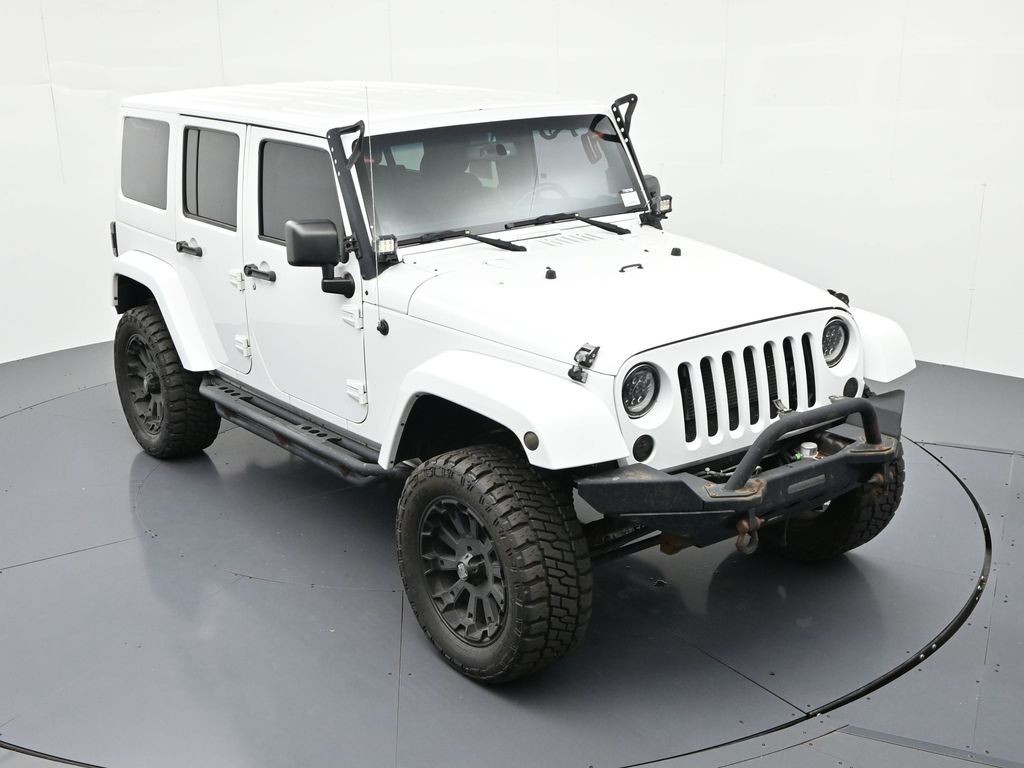 Jeep Wrangler Unlimited Vehicle Full-screen Gallery Image 12