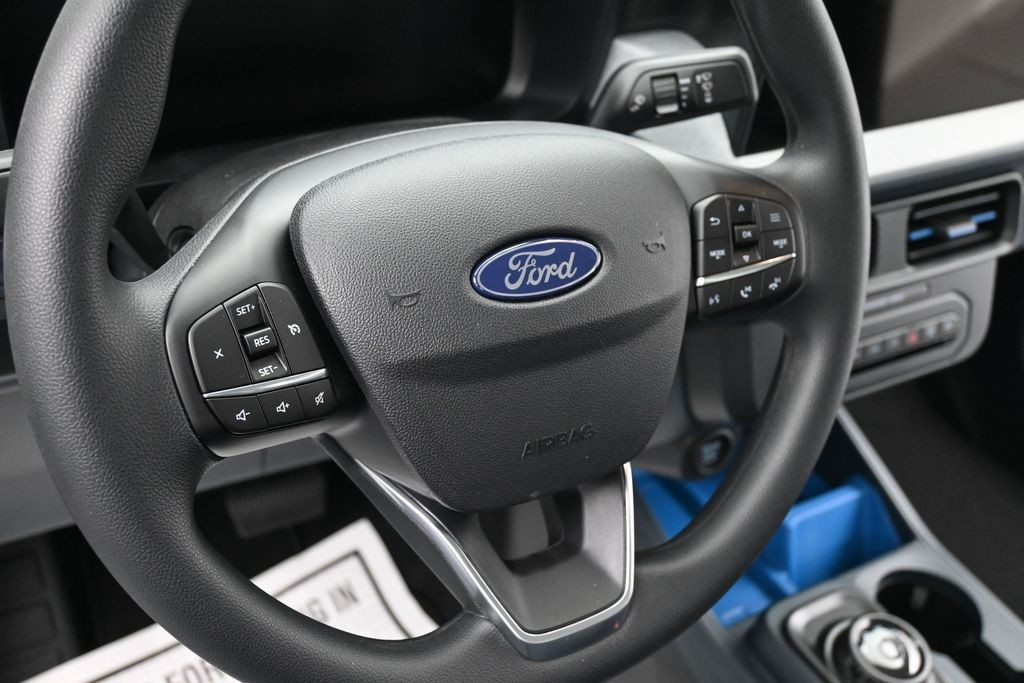 Ford Maverick Vehicle Full-screen Gallery Image 13