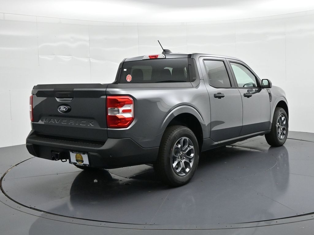 Ford Maverick Vehicle Full-screen Gallery Image 6