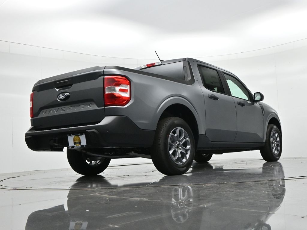 Ford Maverick Vehicle Full-screen Gallery Image 22