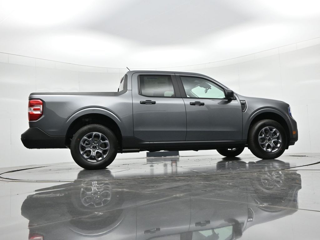 Ford Maverick Vehicle Full-screen Gallery Image 23