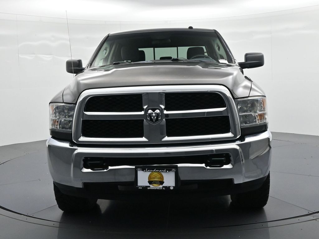 Ram 2500 Vehicle Full-screen Gallery Image 3