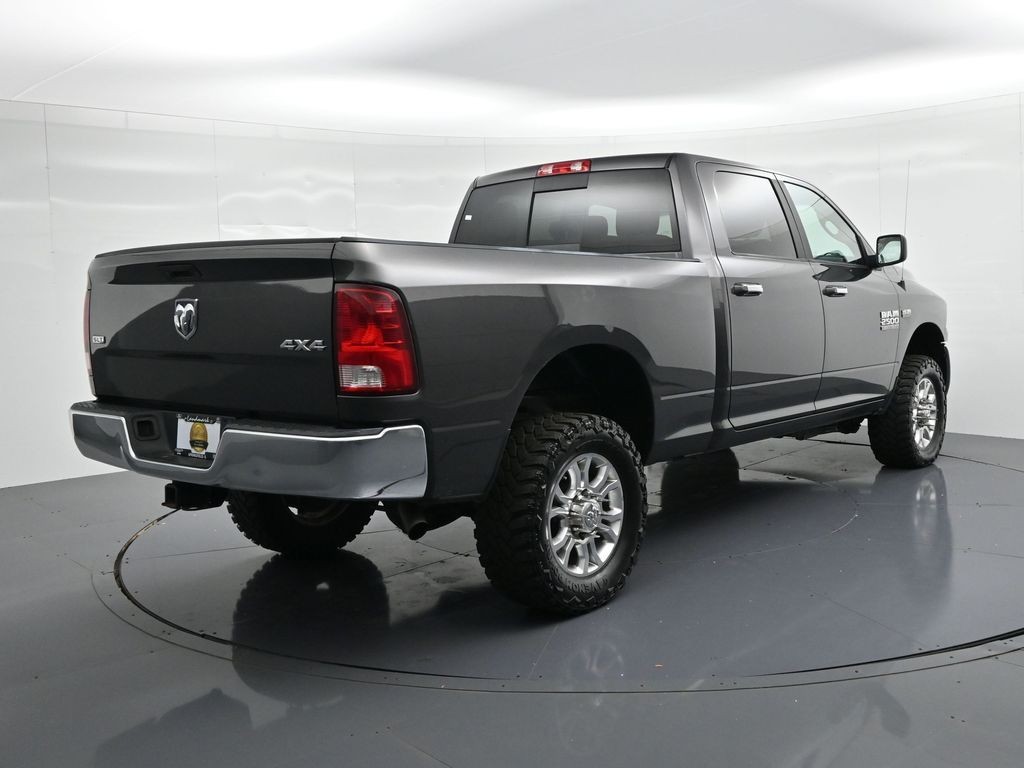 Ram 2500 Vehicle Full-screen Gallery Image 6