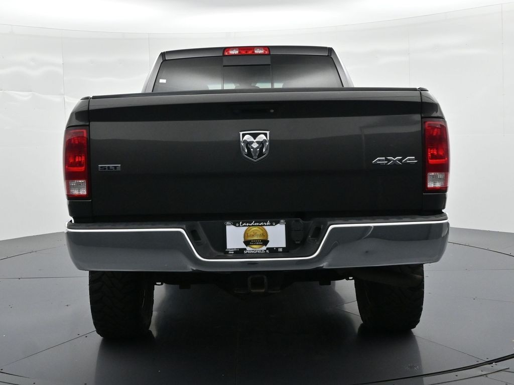 Ram 2500 Vehicle Full-screen Gallery Image 7