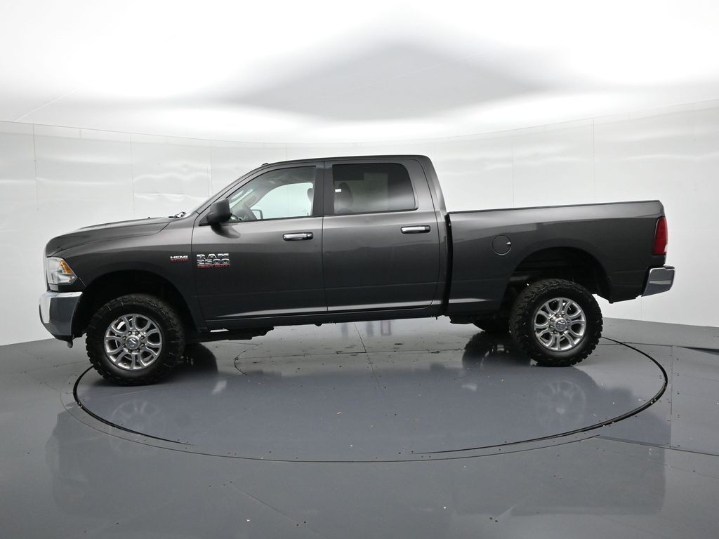 Ram 2500 Vehicle Full-screen Gallery Image 9