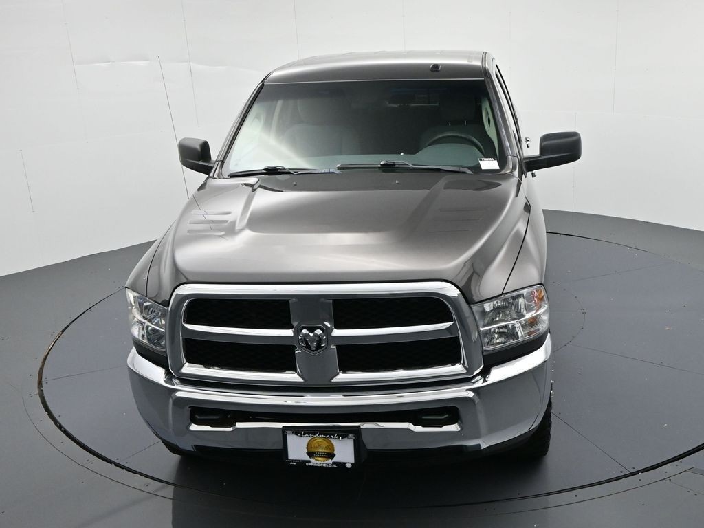 Ram 2500 Vehicle Full-screen Gallery Image 16