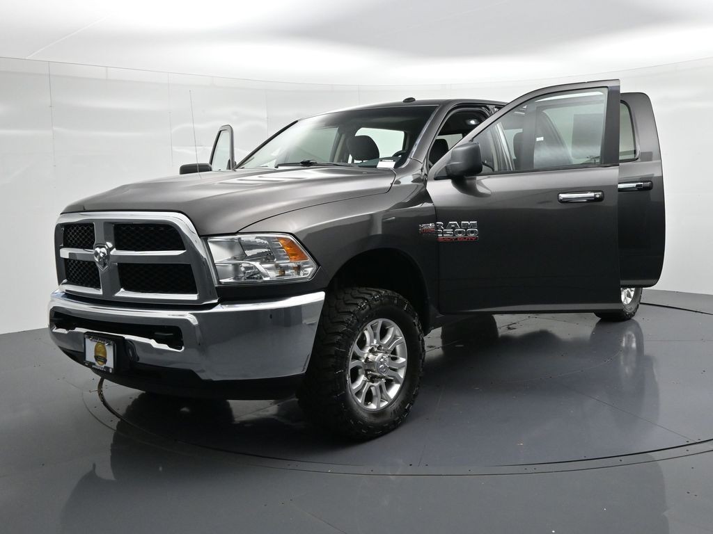 Ram 2500 Vehicle Full-screen Gallery Image 25