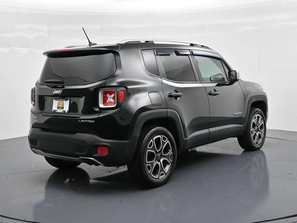 Jeep Renegade Vehicle Full-screen Gallery Image 6