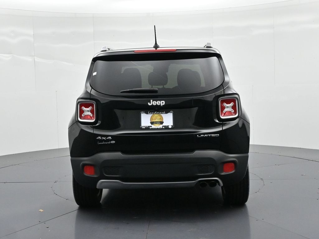 Jeep Renegade Vehicle Full-screen Gallery Image 7