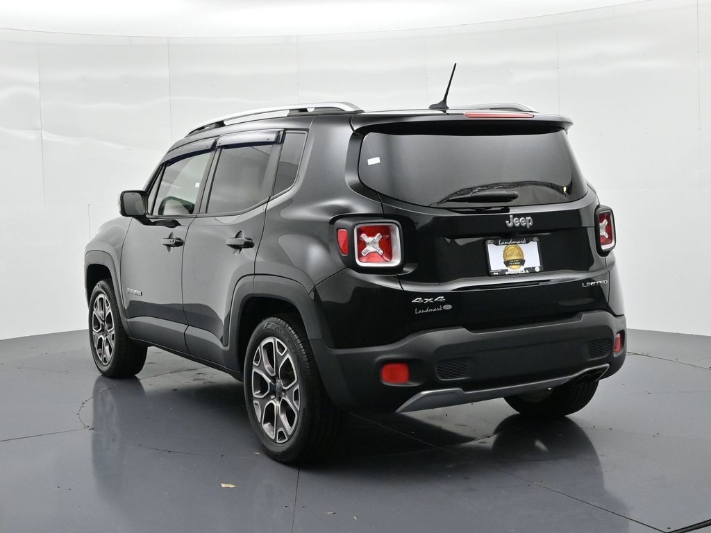 Jeep Renegade Vehicle Full-screen Gallery Image 8