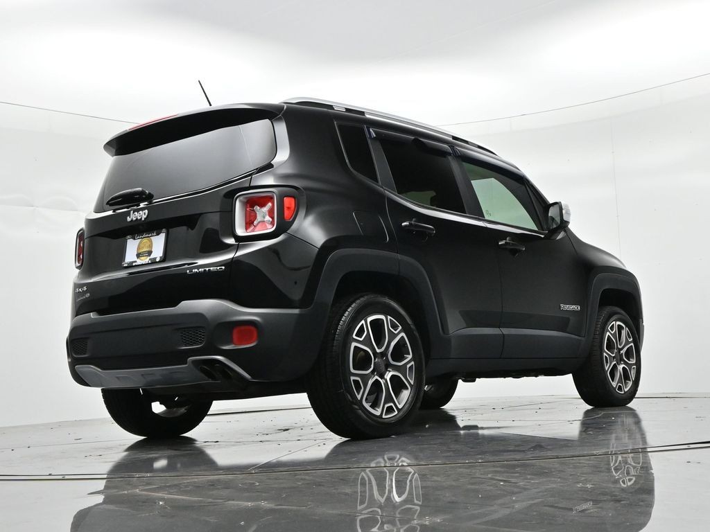Jeep Renegade Vehicle Full-screen Gallery Image 20