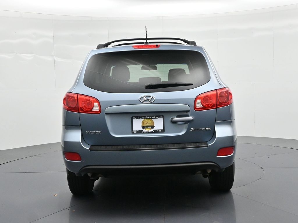 Hyundai Santa Fe Vehicle Full-screen Gallery Image 07