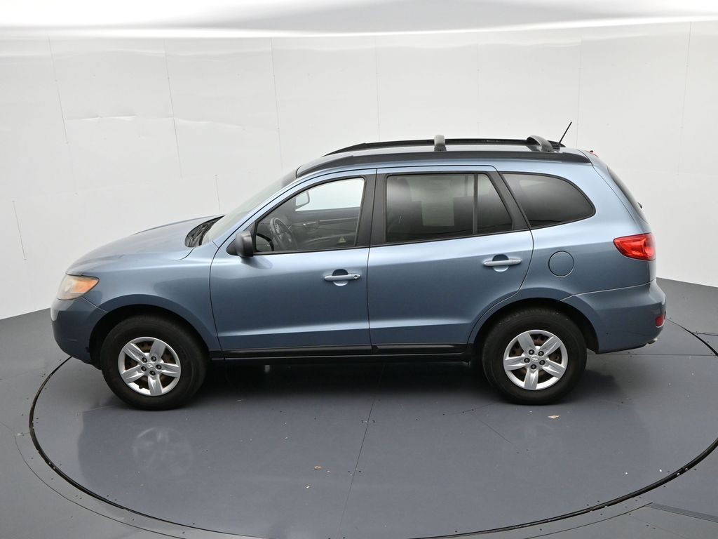 Hyundai Santa Fe Vehicle Full-screen Gallery Image 17