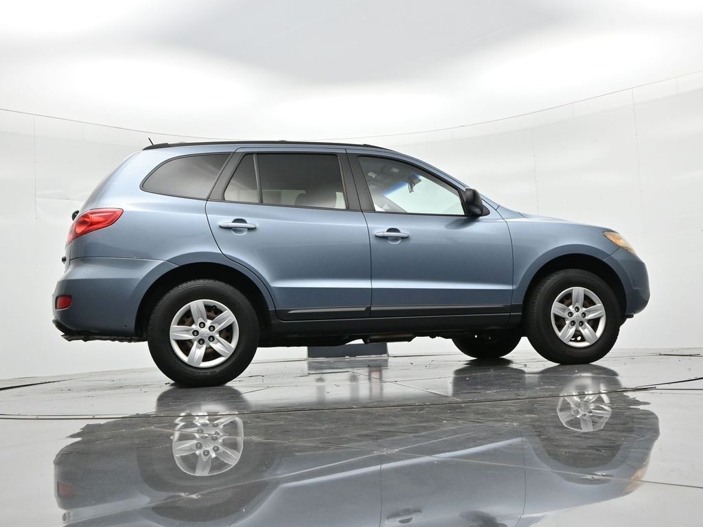 Hyundai Santa Fe Vehicle Full-screen Gallery Image 21