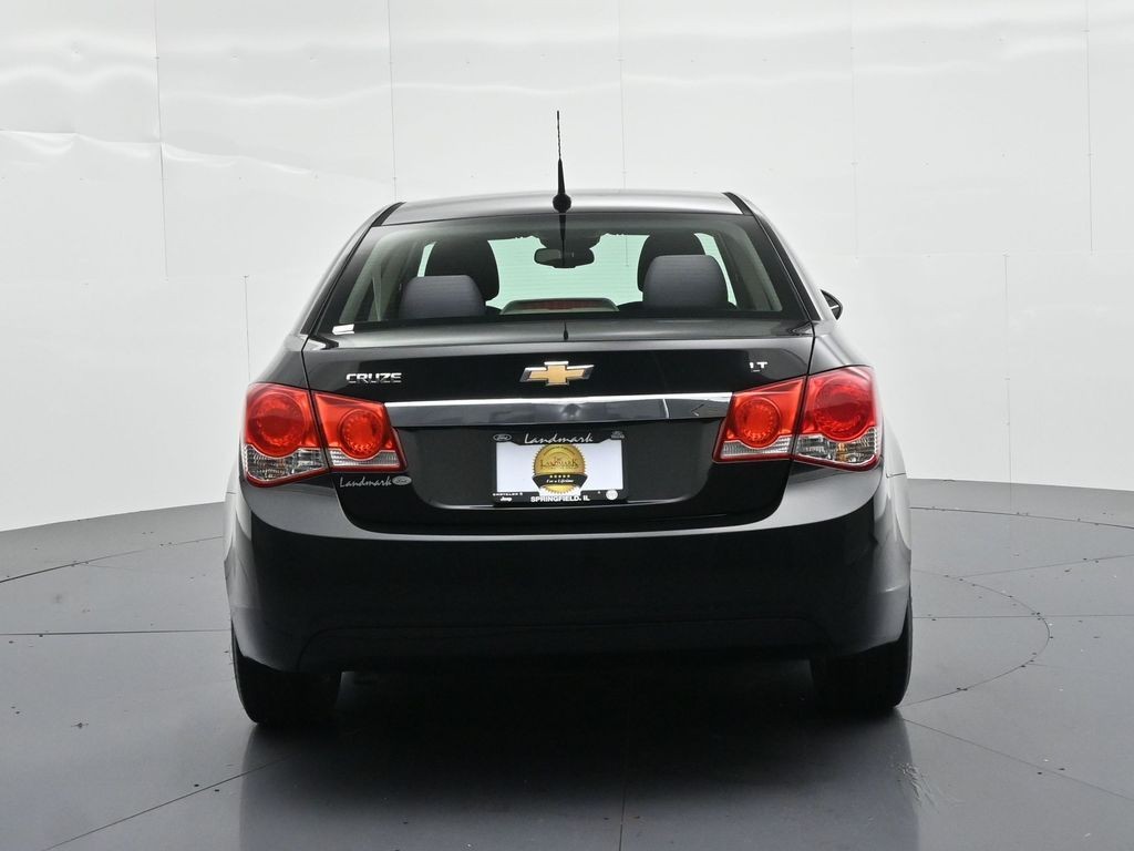 Chevrolet Cruze Vehicle Full-screen Gallery Image 07
