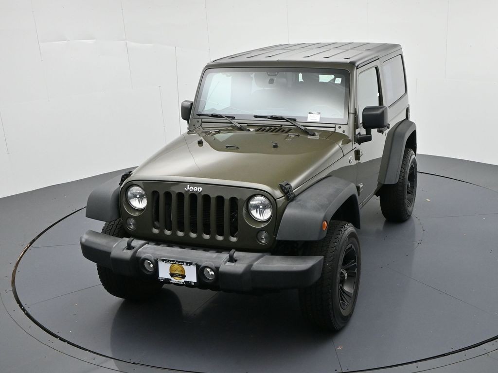 Jeep Wrangler Vehicle Full-screen Gallery Image 16