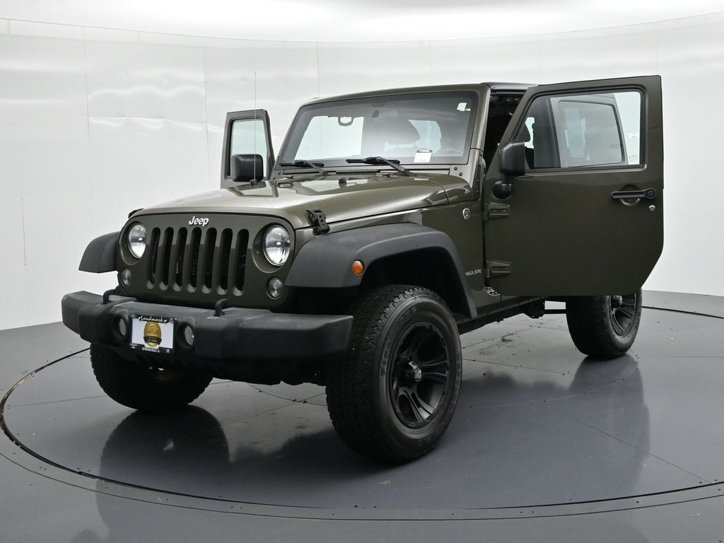 Jeep Wrangler Vehicle Full-screen Gallery Image 24