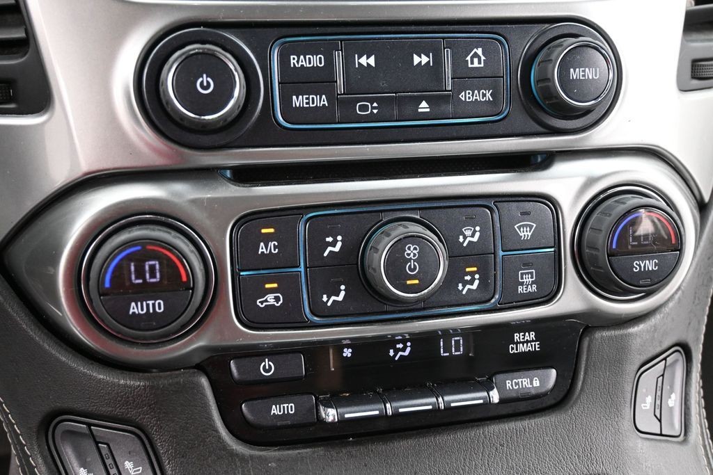 Chevrolet Tahoe Vehicle Full-screen Gallery Image 13